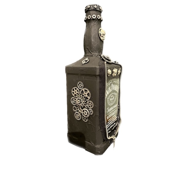 Steampunk bottle - Picture 2 of 2